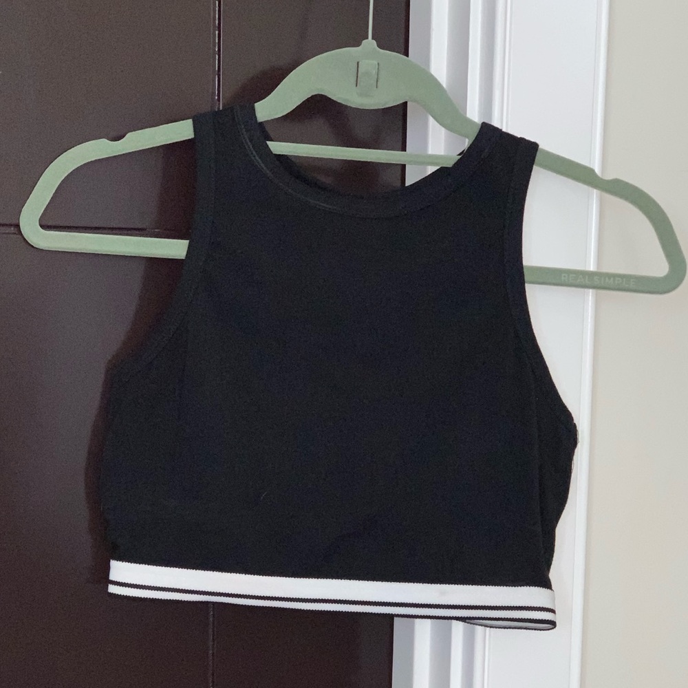 CROPTOP